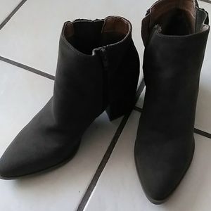 NWOT Ankle boots